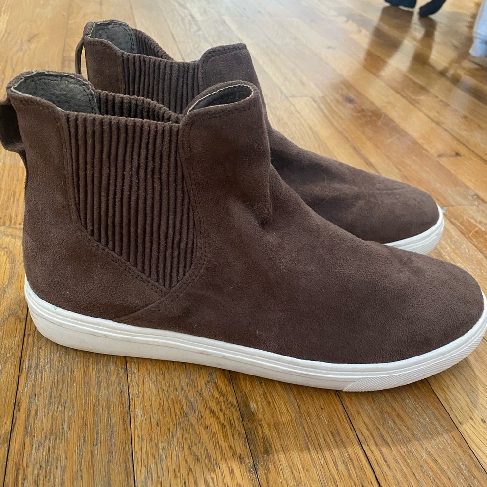 Steve Madden suede high top sneaker